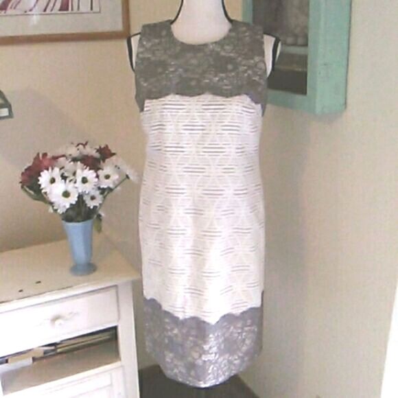 Ann Taylor Loft  - Picture 1 of 12